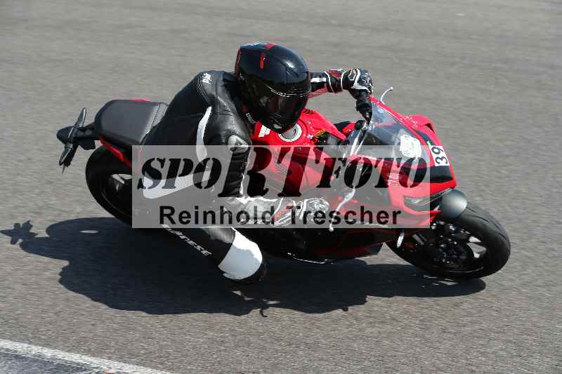 Archiv-2023/28 05.06.2023 Moto Club Anneau du Rhin/blanc-novice/39